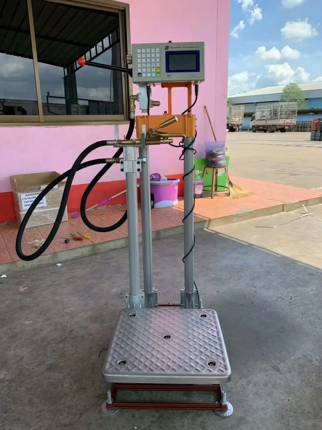 3.7V Li-ion Battery Gas Cylinder Refilling Scale Machine 220V Chemical Paper Gear ATEX Certified High-Accuracy Semi-Automatic