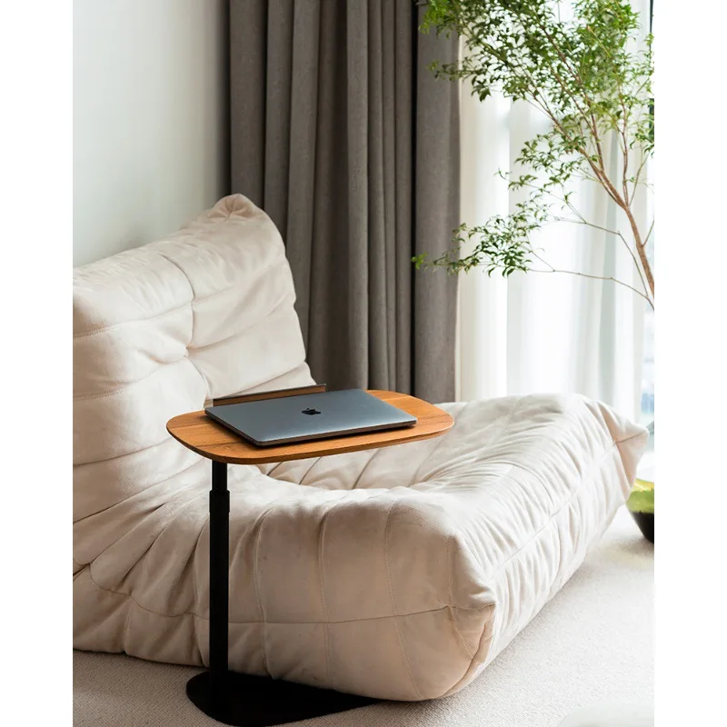 Hot items in the store A few ornaments on the side of the mobile sofa can be lifted and lowered to rotate the bedside table.