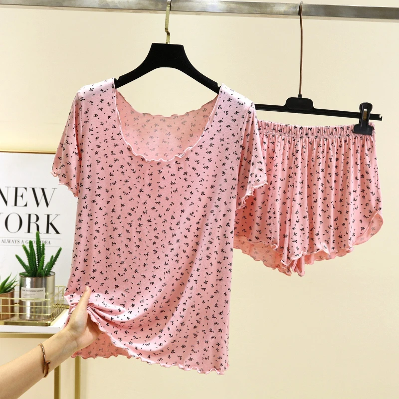 

Женский комплект для сна из модала с цветочным принтом: летняя тонкая футболка и свободные шорты, большие размеры, домашняя одежда, комплект из двух предметов