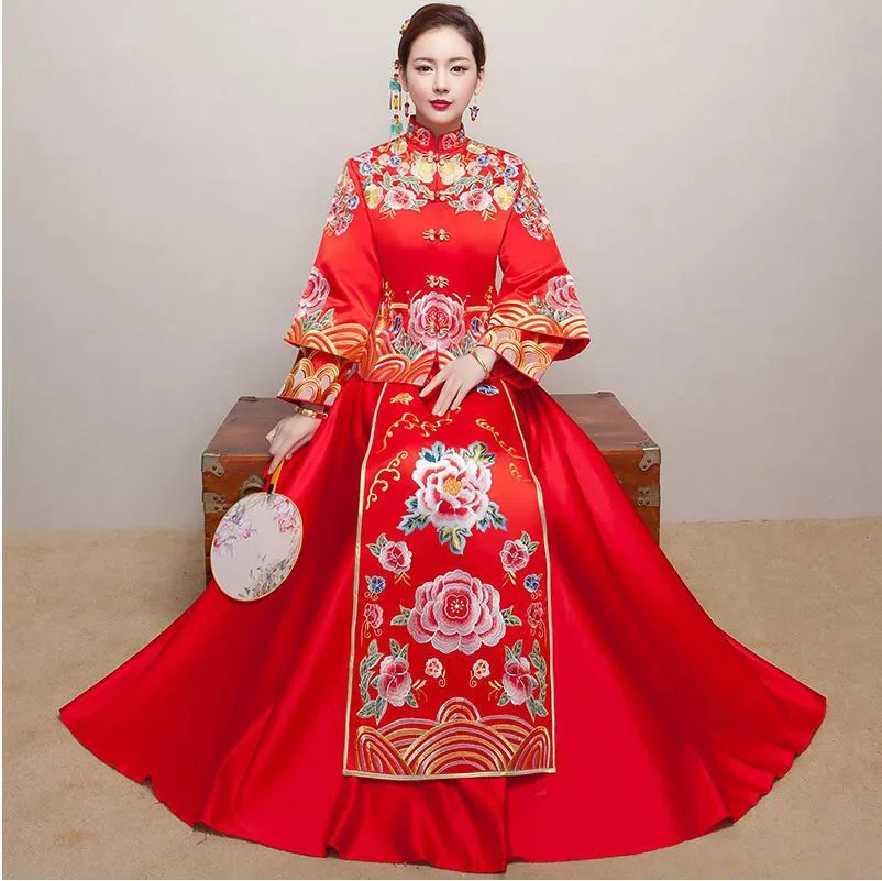 

Red Vintage Chinese Kimono Women's Long Qipao Cheongsam Wedding Evening dress Cheongsam Chinese SuZhou Embroidery Long Dress