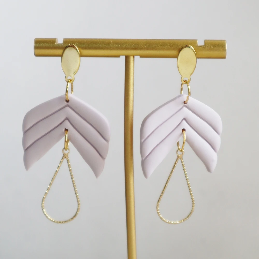 Geometry Leaf Pendant Earrings For Women Girls Simple Fashion Metal Drop Earring Polymer Clay Handmade Dangle Earrings Accessory