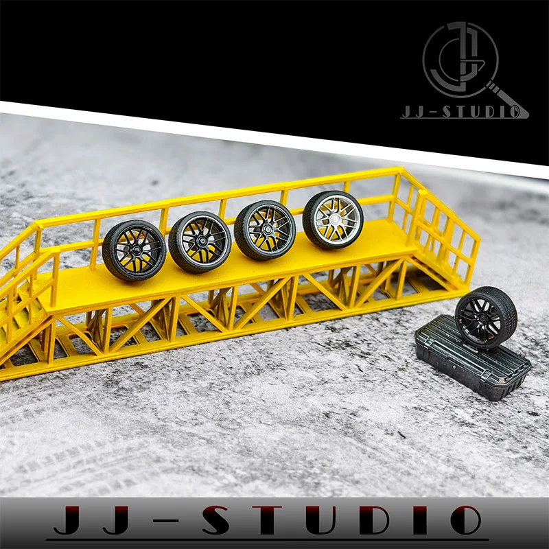 JJSTUDIO 1:64 Car Model Modified Wheel Hub Plug-in/static Dual-use, Hard Tire Diameter 10.5mm Including Calipers