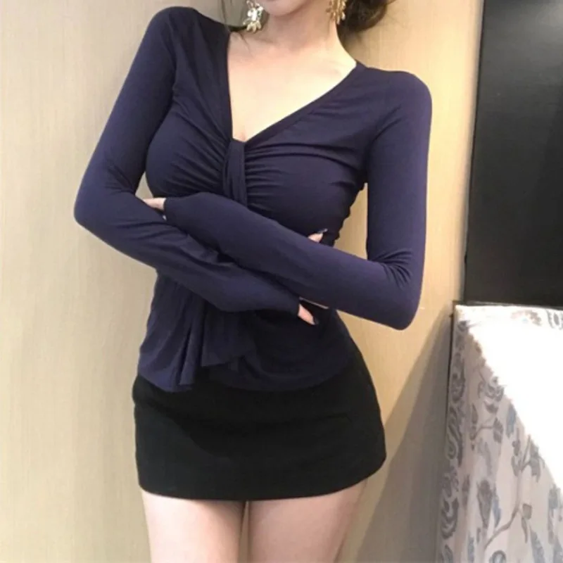 

Sexy V-neck Long Sleeved T-shirt Women's Autumn and Winter New Thread Top Base Shirt