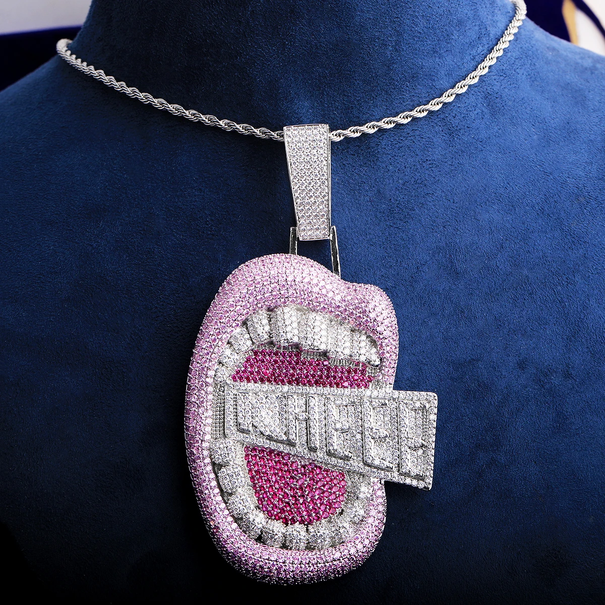 Bubble Letter Iced Out Big Mouth for Men Colgante Kheee Oro 5A Cubic Zirconia Copper Gold Plated Hip Hop Jewelry