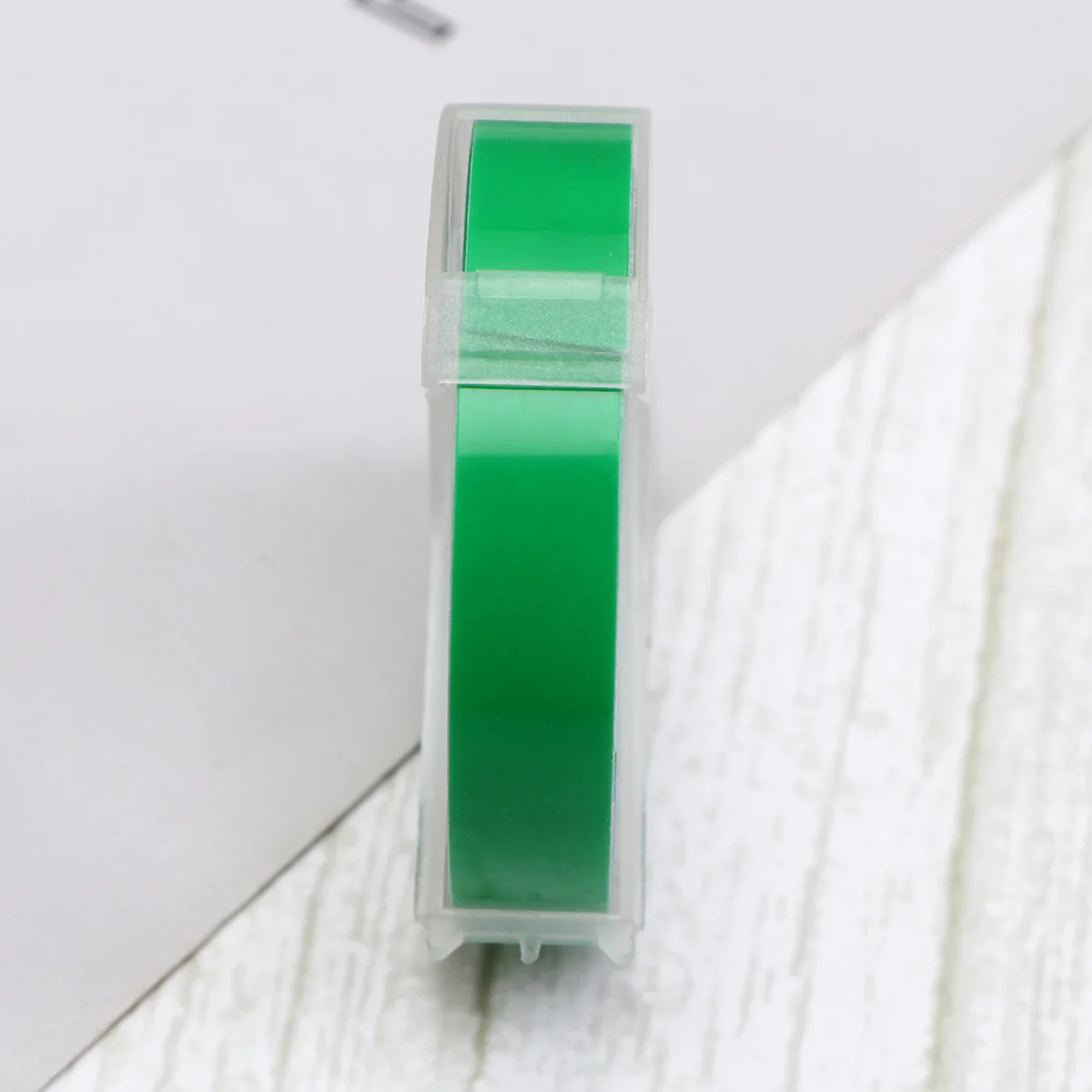 

3D Embossed Strong Adhesion Water Resistant Chemical Proof Manual Printer Fade Proof Durable PET Material Label Maker