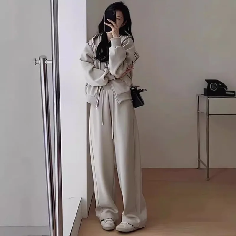 

Autumn and Winter Casual Sweatshirt Sports Suit Fashionable Slimming and Age-reducing Wide-leg Pants Hooded Two-piece Set