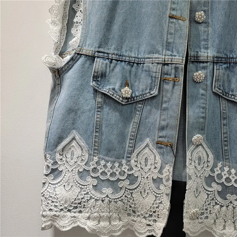 春夏の女性のレースのパッチワークブルーショートデニムベストラウンドネックシングルブレスト女性ノースリーブカウボーイチョッキジャケット