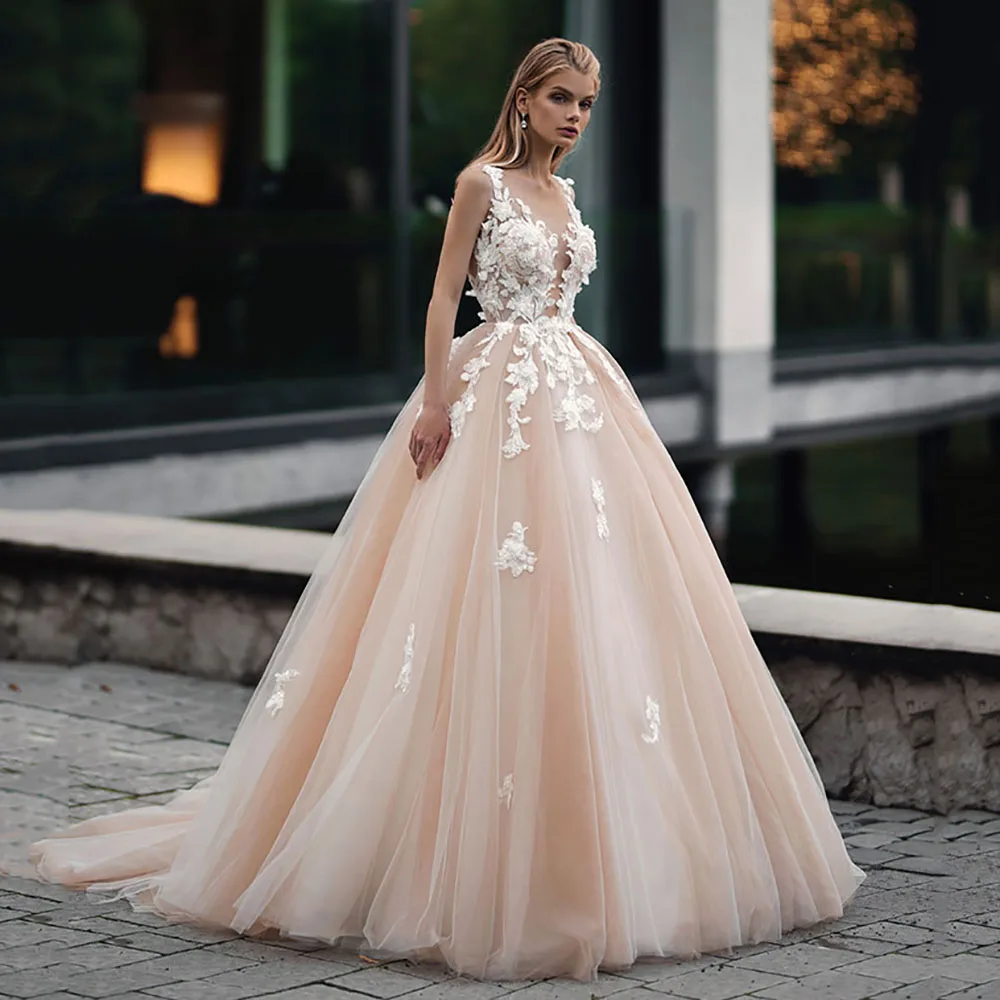 

Customized Champange Ball Gown Wedding Dresses Illusion Lace Appliques Tulle Bridal Dresses Sexy V Neck Brides Dresses