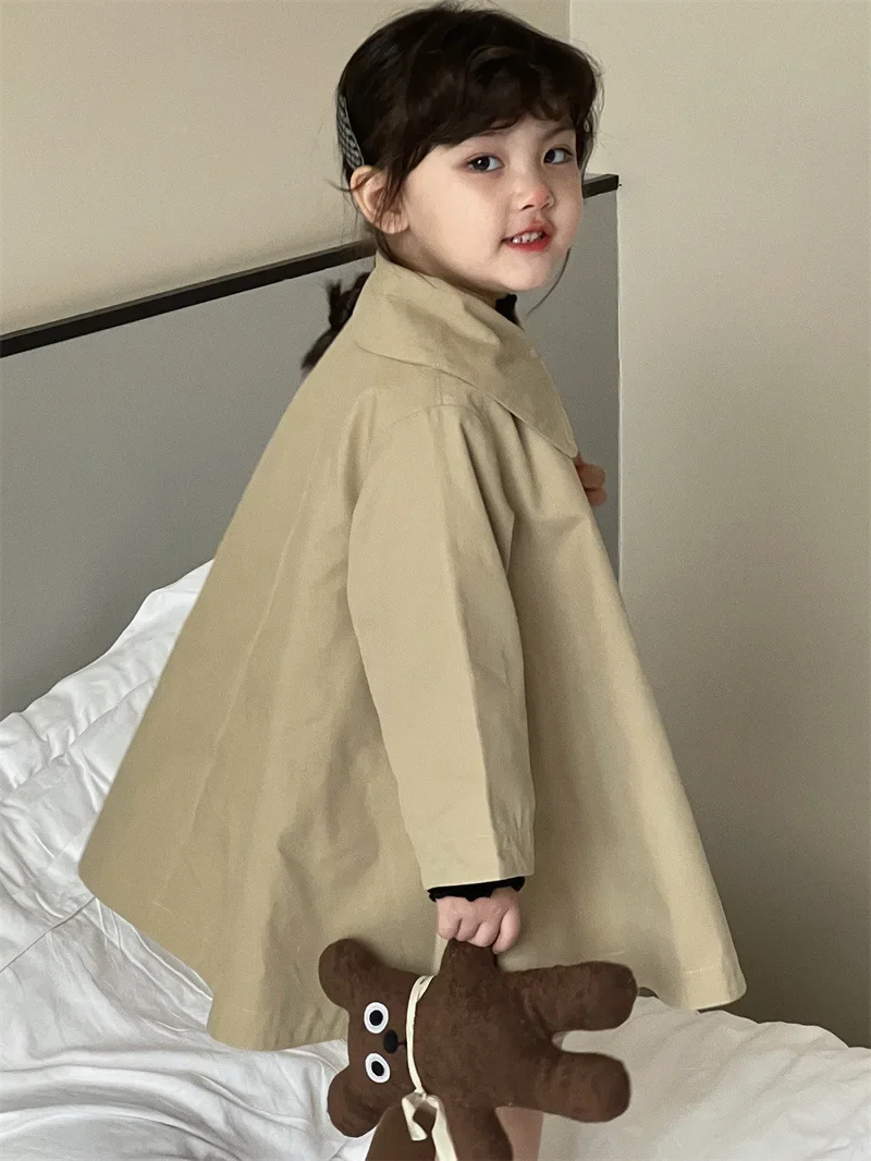 Trench Autumn New Childrens Clothing European Style Girl Loose Coat Solid Color 2024 Simple Turn Down Collar Versatile