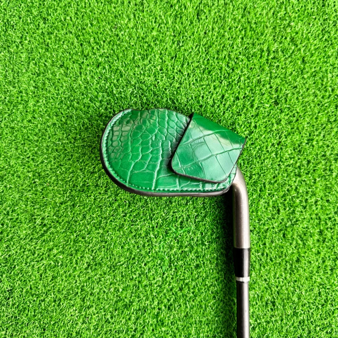 

Alligator pattern golf iron cover Ball head protective cover, magnet flip simple anti-collision hard number visible