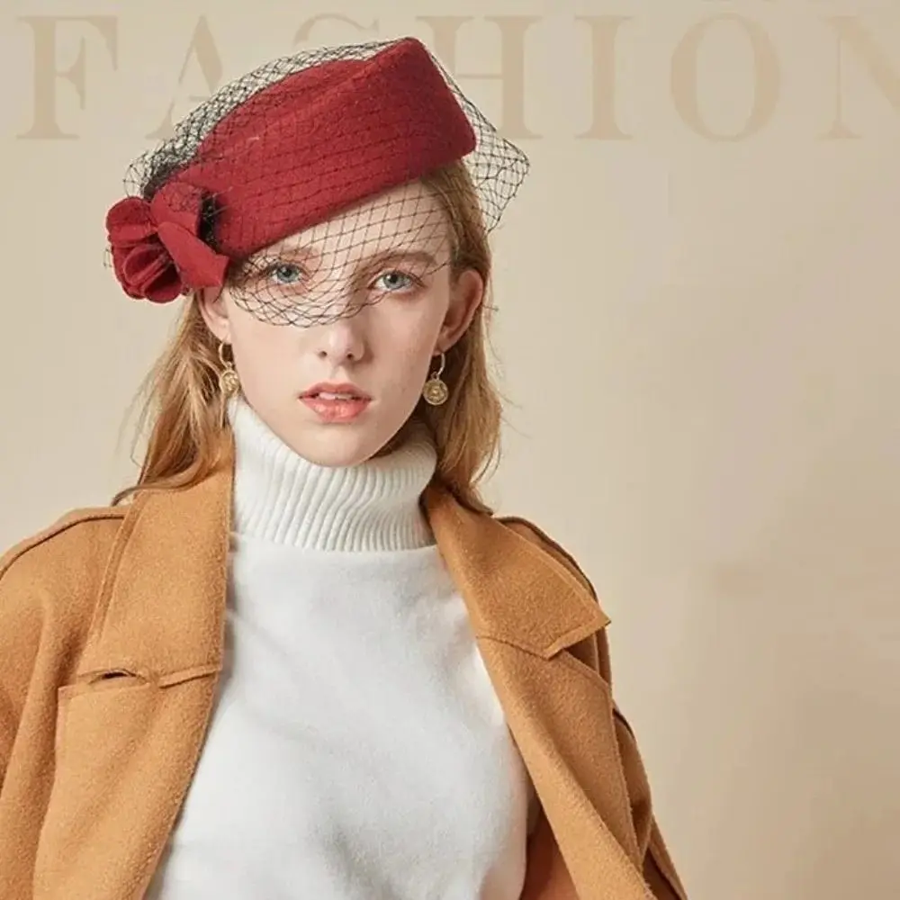 

Teardrop Hat Vintage Mesh Topper Hat Flower Retro Pillbox Hat Solid Color Charm Airline Stewardess Caps Fashion Show