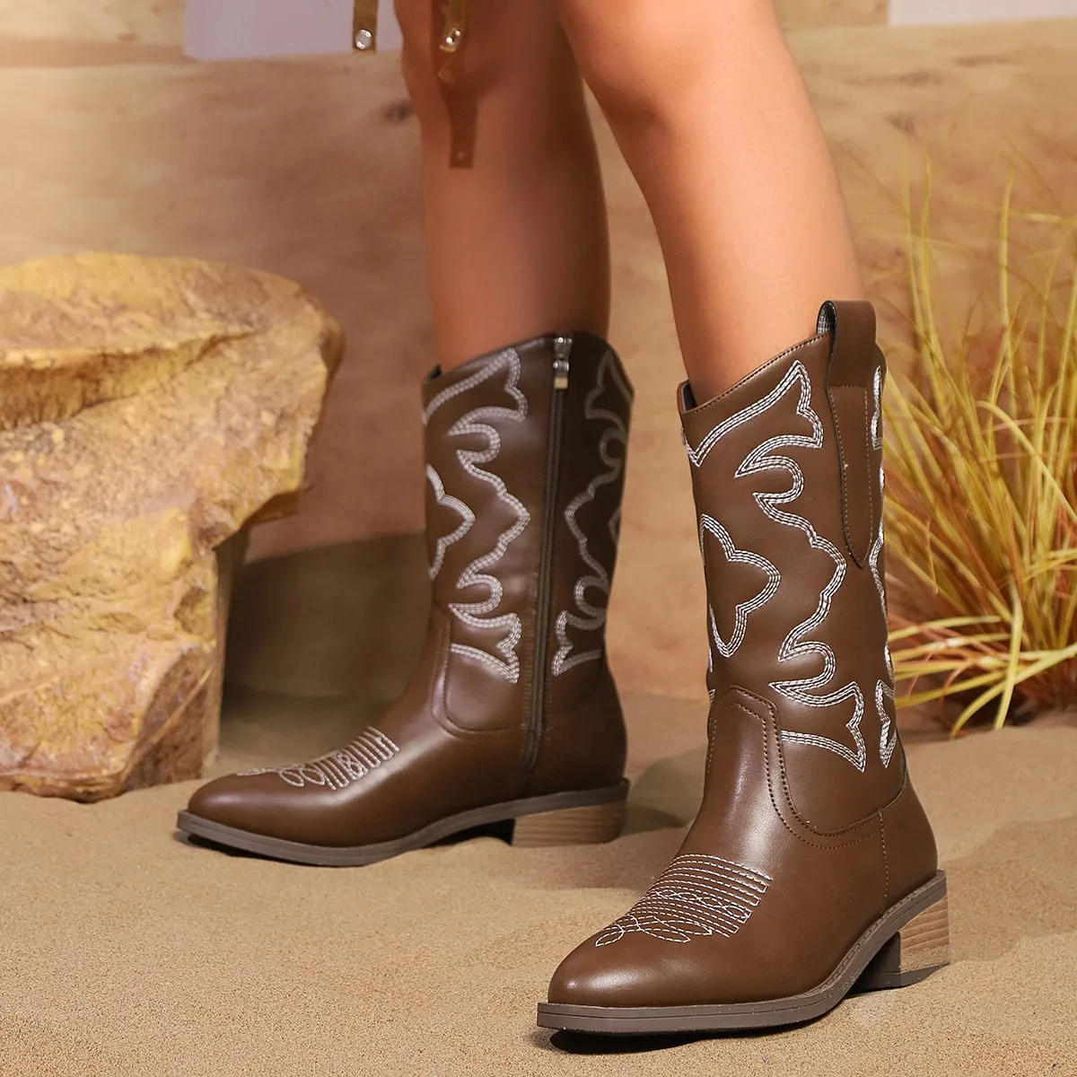 المرأة موضة مطرزة أحذية رعاة البقر الغربية ربيع الخريف أشار سميكة الأكمام الترفيه الأحذية حجم كبير قوارب Zapatos Mujer #1