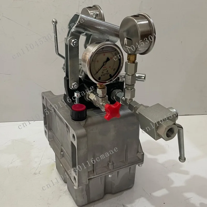 PM25CC-T3AL Double Action Manual Pump with High Pressure Ball Valve Aluminum Alloy Fuel Tank Pressure Gauge