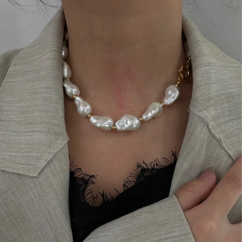 

Vintage White Irregular Imitation Pearl Necklace for Women Elegant Handmade Bead Chain Necklace Wedding Charm Jewelry Gifts