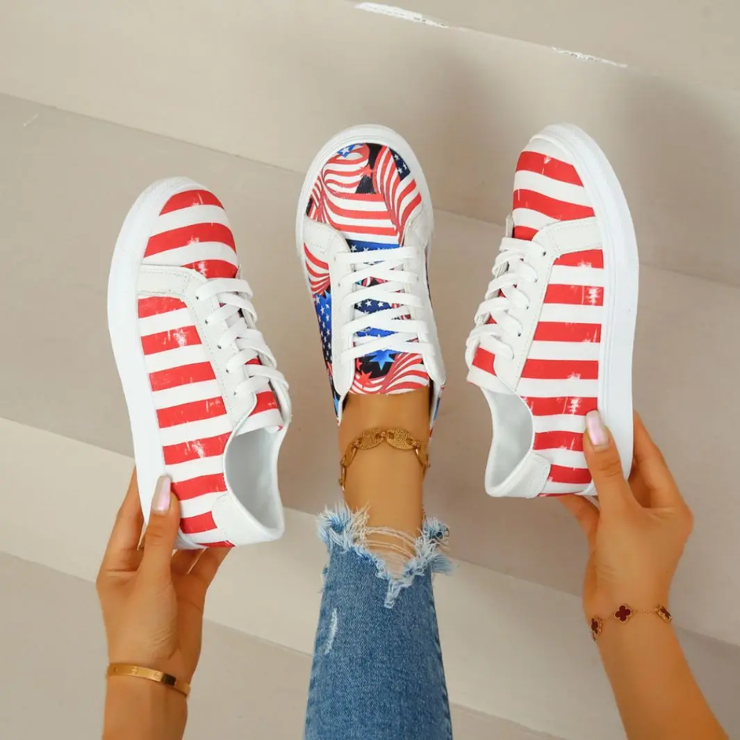 Sapatos baixos estampados com bandeira americana para mulheres, tênis retrô legal feminino, calçado para primavera e verão, 2023