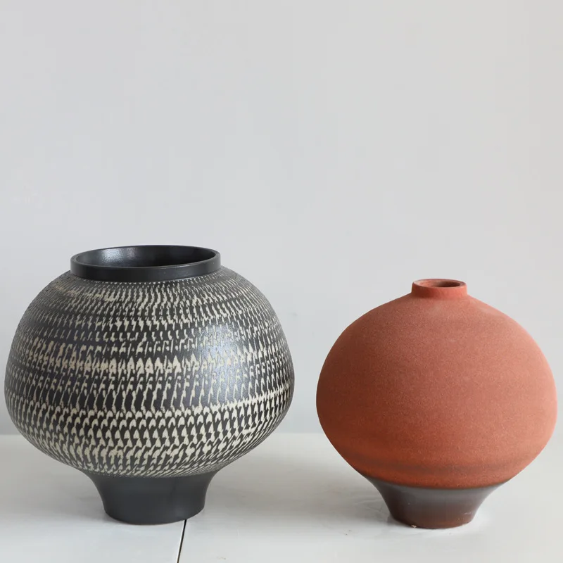 

Minimalist Art Ceramic Vase Contemporary Floral Container Model Home Dining Table Centerpiece Home Office Jar Decorations