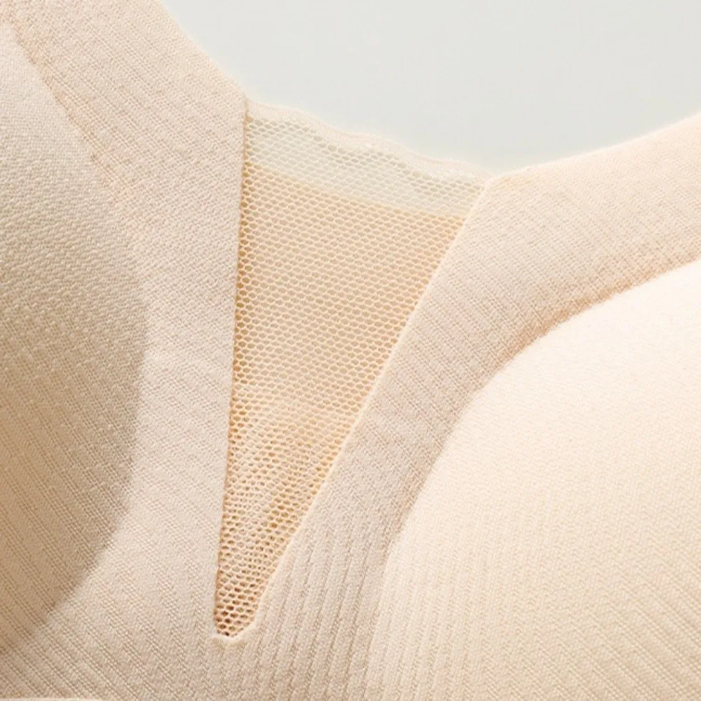 Traceless Seamless Bra กันกระแทก Bra เสื้อกั๊กไร้สาย Deep V Bra สีทึบ Anti-sagging Brassiere สําหรับผู้หญิง Gym