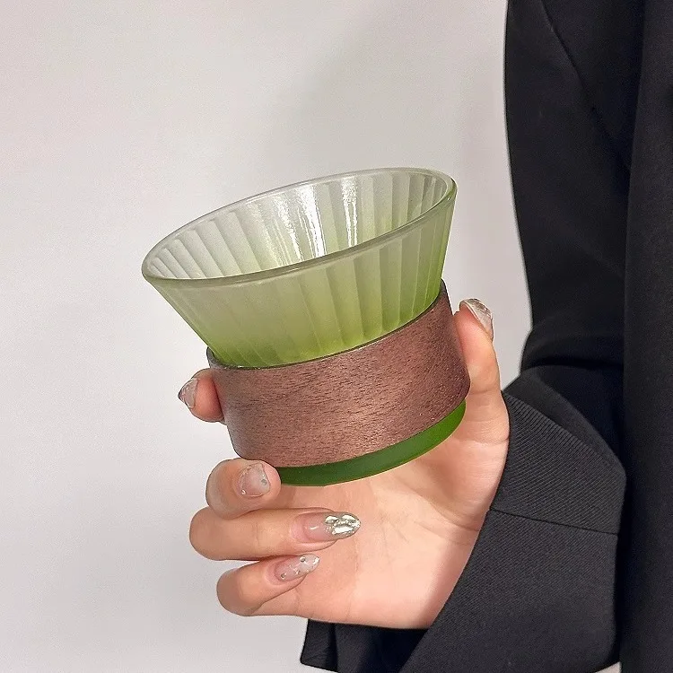 

Creative advanced gradient color hanging ear coffee cup cool drinks vertical grain glass cup household water drinking cup