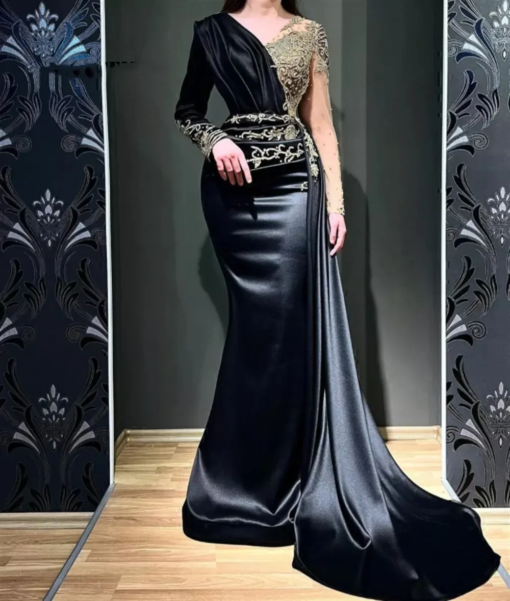 Luxus satin schwarzes Abendkleid mit langärm ligen Spitzen applikationen Kristall perlen plus Dimension Sweep Train Ball Party kleid