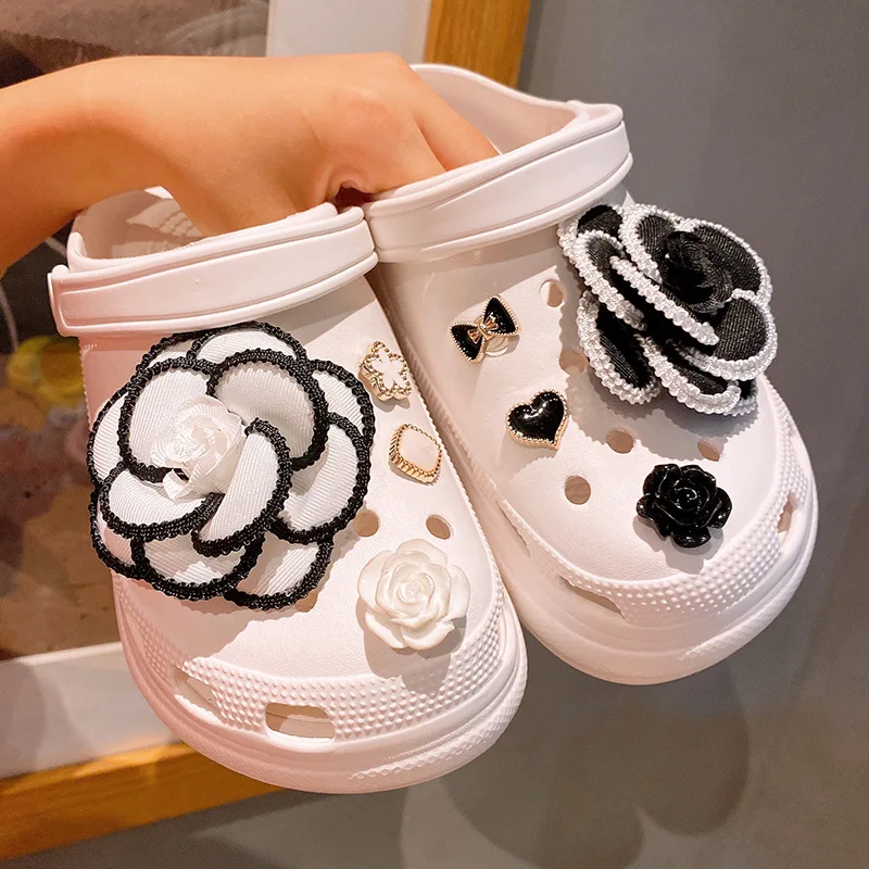 

Fashion Series black and white Camellia DIY Shoe Flower Decorative Buckles 3D Stereo Detachable Accessories Clogs Decorations