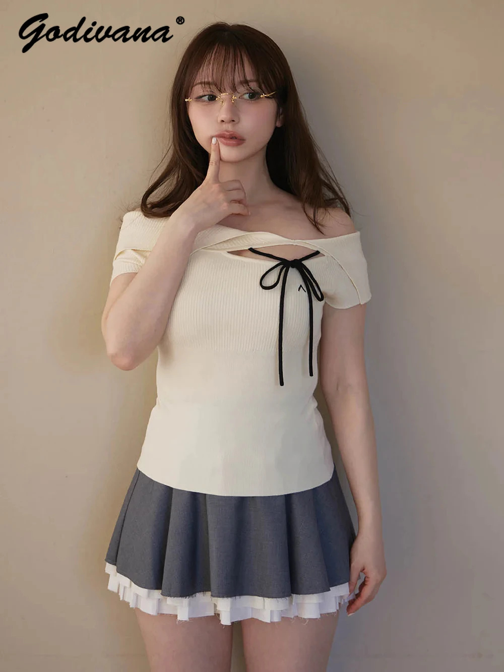 Dziewczęca koszulka z odkrytymi ramionami, dziergana, w jednolitym kolorze, z krótkim rękawem, na lato 2025, nowa japońska kolekcja, damska, codzienna, krótki top.