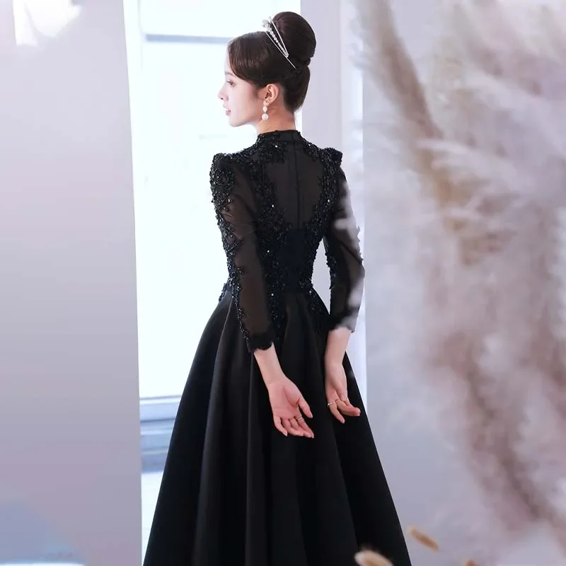 Black Eveing Dresses Beading Appliques High Collar Full Sleeves Zipper Back A-line Floor Length Plus size Lady Party Formal Gown