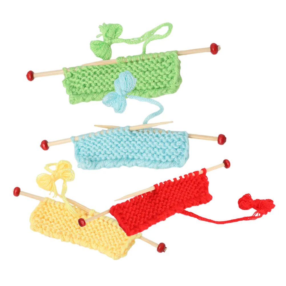 

Набор из 4 миниатюрных вязаных свитеров для декора, имитация вязаных свитеров, украшения для миниатюрного дома, микро-ландшафт, поделки своими руками