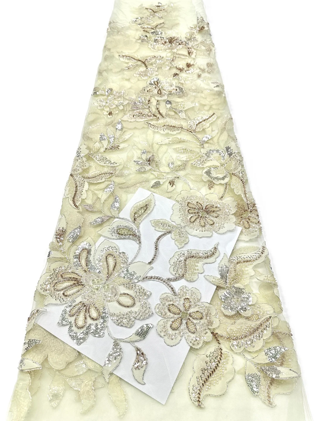 

2026 Luxury French Mesh Beaded Lace Fabric High Quality African Sequins Groom Lace Fabrics For Nigerian Wedding Dresses Sewing