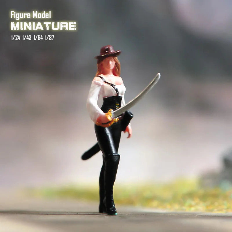 Mini 1/87 1/64 1/43 1/24 1/18 Female Pirate Angelica with Hat Figure Street Scene Sand Table Photography Model for Car Vehicle