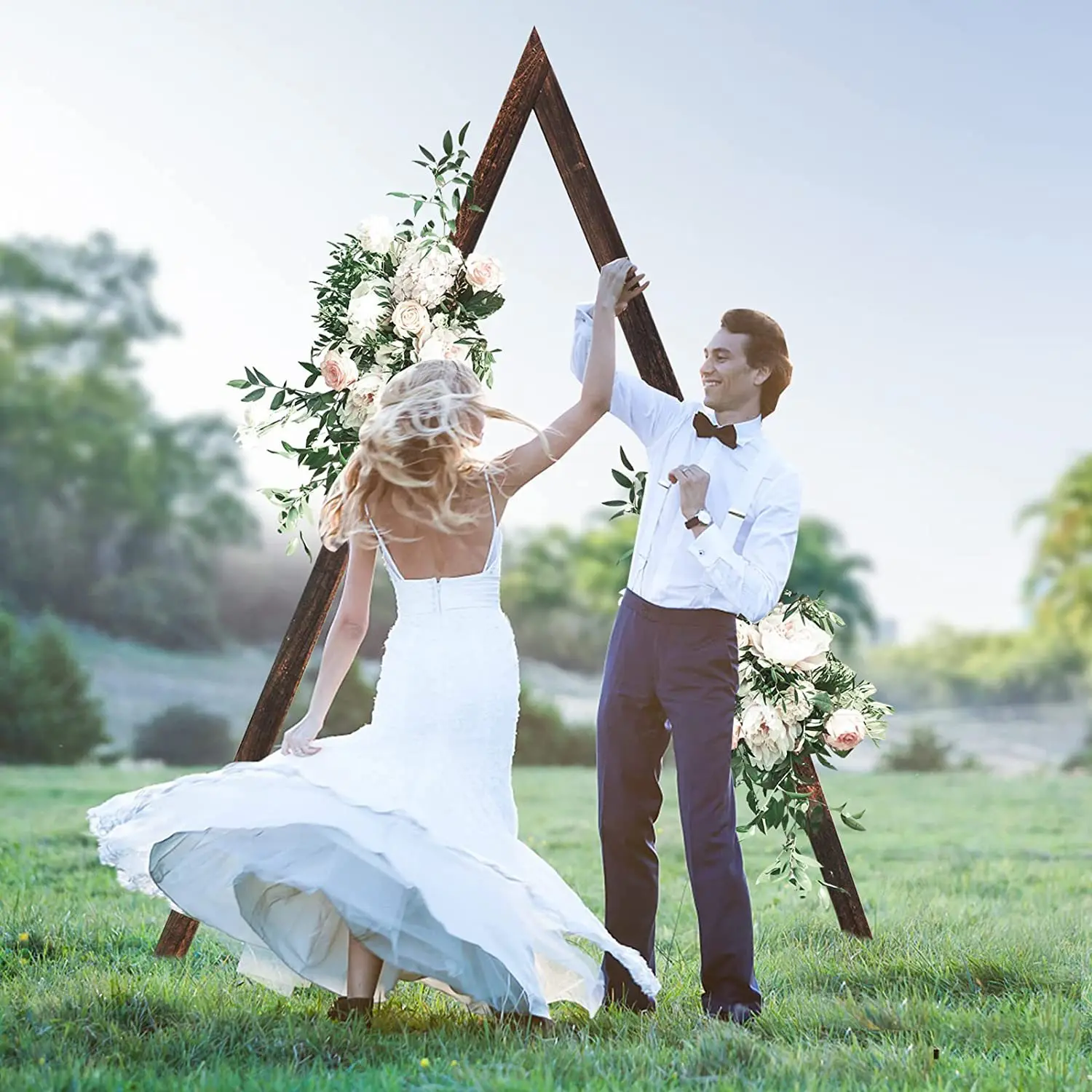 Triangle Wooden Arch for Wedding Ceremony, Wooden Arch Decor Rustic Vintage Boho Arch Decorations for Garden Outdoor Parties