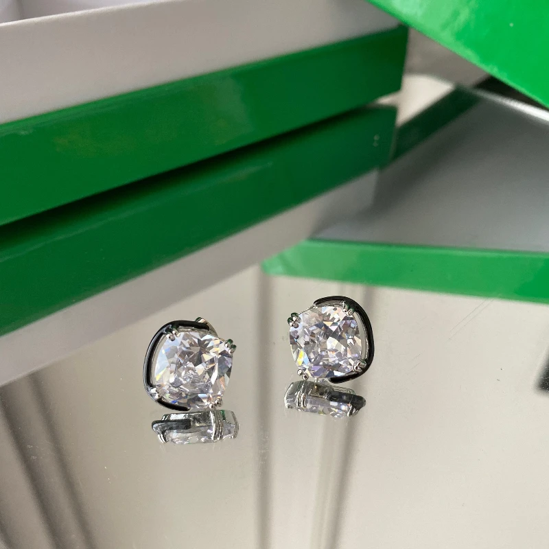 

Brass Clear Crystal Stud Earrings Women Jewelry Punk Party T Show Gown Runway Korean Japan INS