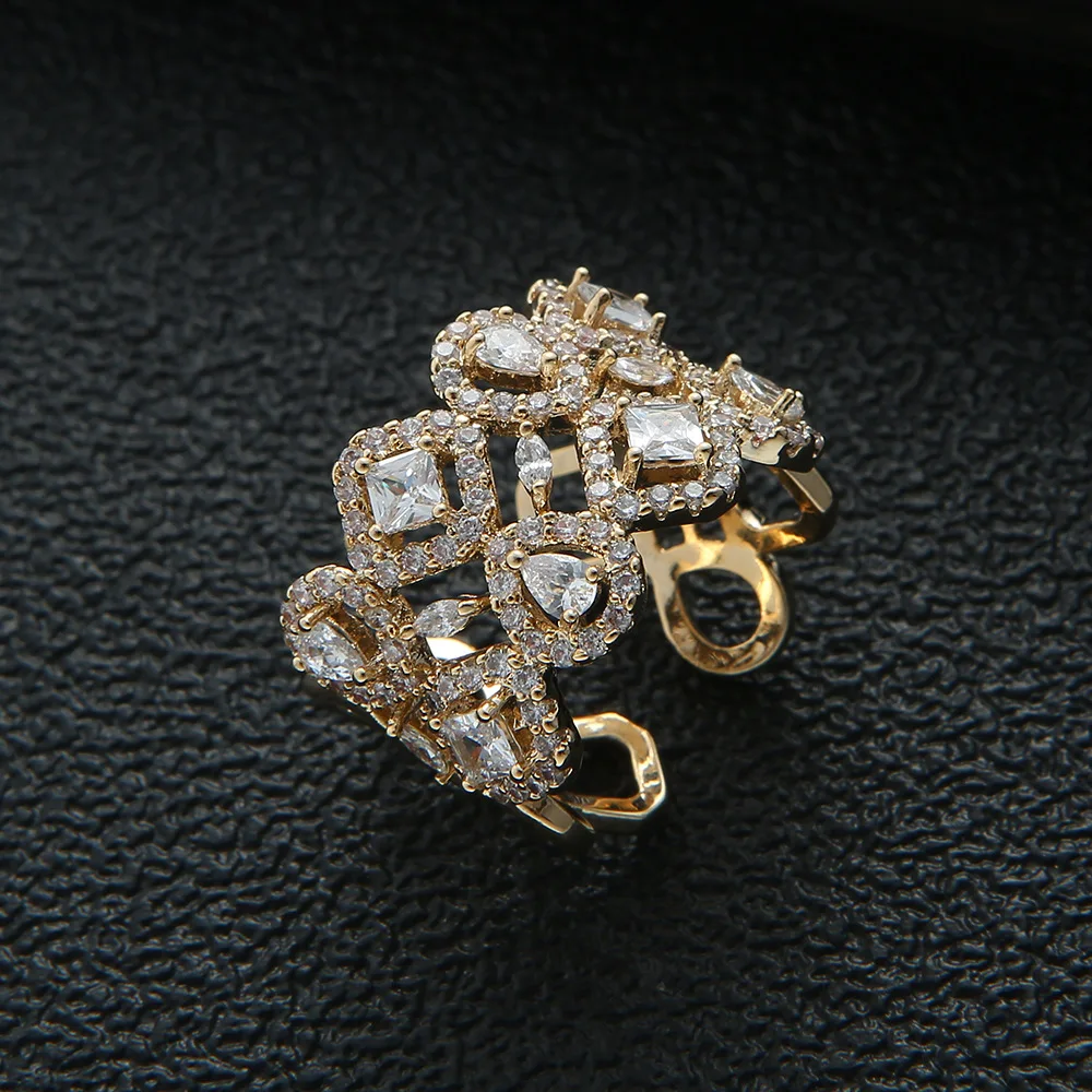 

HIBRIDE Elegant and Exquisite Small Opening Drop-Shaped Ring Everyday Women's Dress Decorative Jewelry Wedding Ball Gift R58