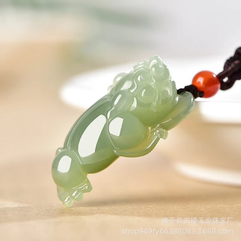 

Natural Hetian Three-Legged Golden Pendant Lake Green Jadeite Ornament Men and Women Jade Necklace