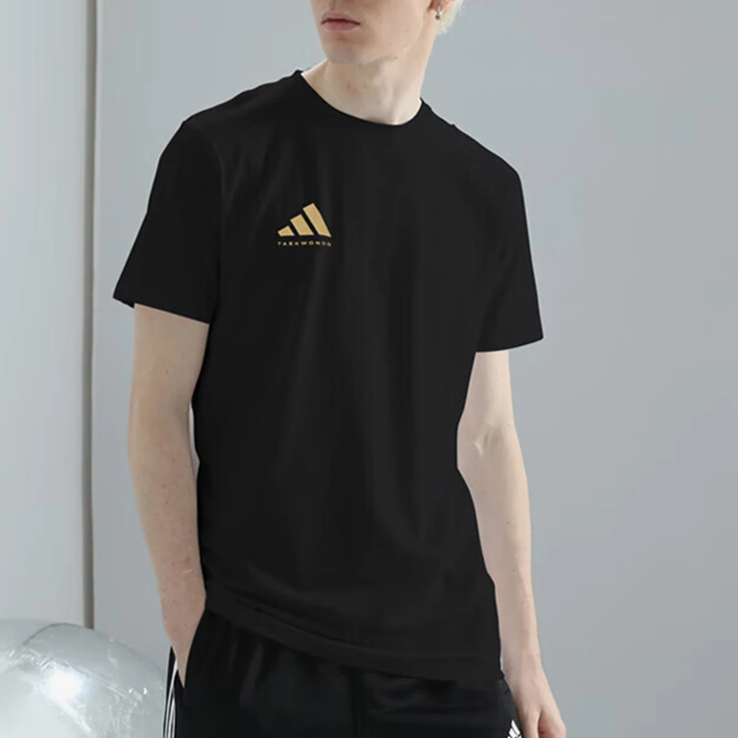 

Официальный мужской легкий трикотаж Adidas Wubo с короткими рукавами ADICLTS24CTK-BG