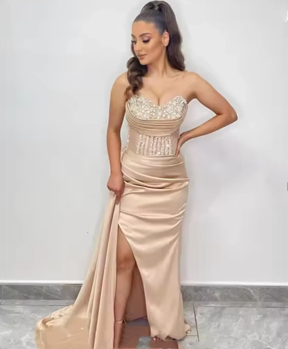 Abito da sera in raso a sirena Abito lungo con cristalli a cuore Applique Abiti da ballo di fine anno Abito formale a pieghe diviso Robe De Soirée