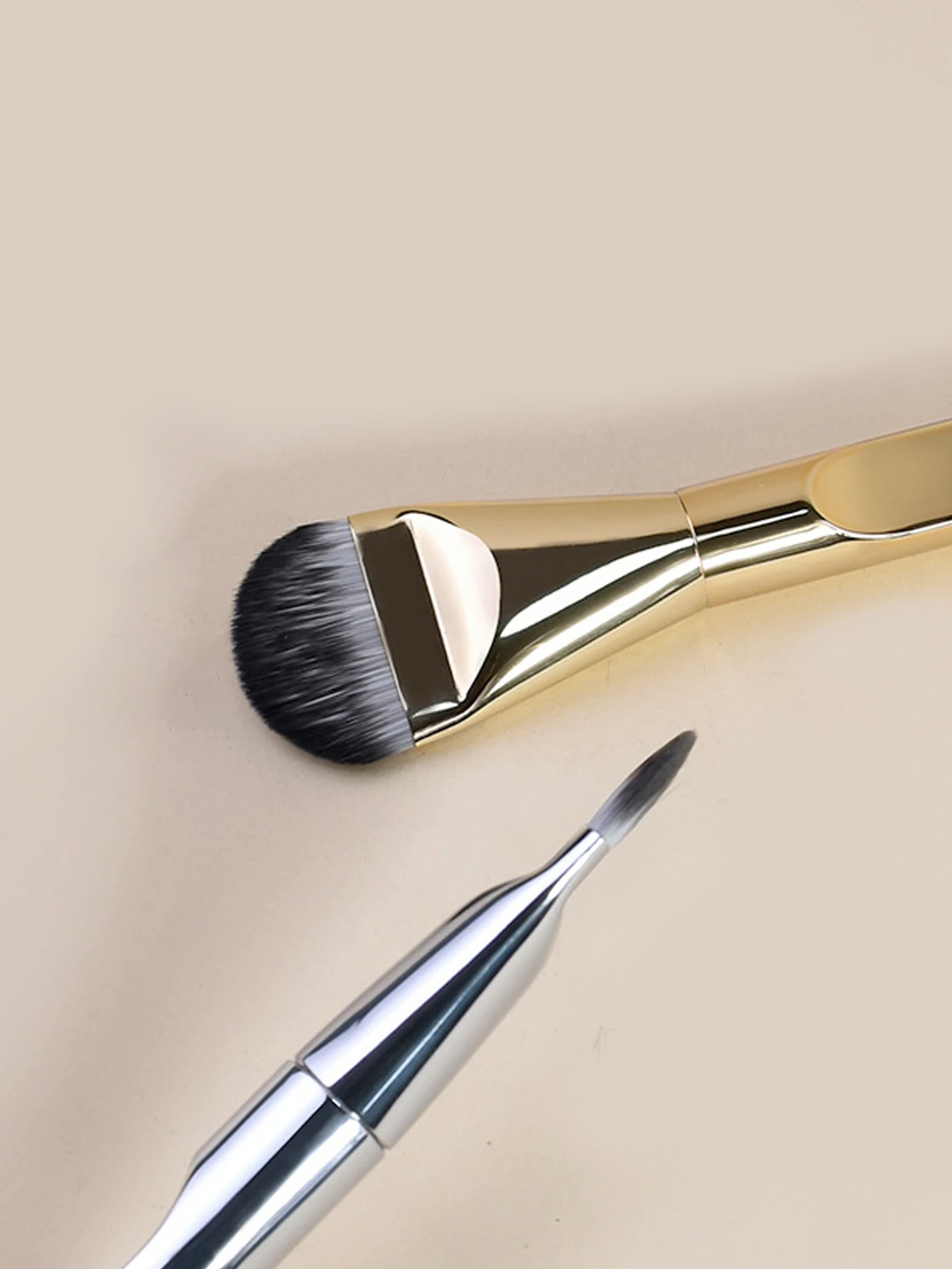 Brocha para base de lengua ancha ultrafina, corrector sin marcas, sin polvo, cabeza plana, herramientas de belleza para el cabello suave, brocha de maquillaje, brocha para máscara