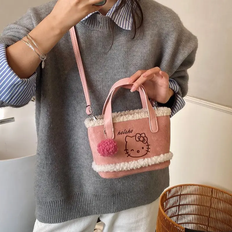 

Sanrio Fashion High Quality Plush Splicing Bucket Bag for Women, Trendy, Light Luxury, Versatile Storage Handheld Crossbody Bag