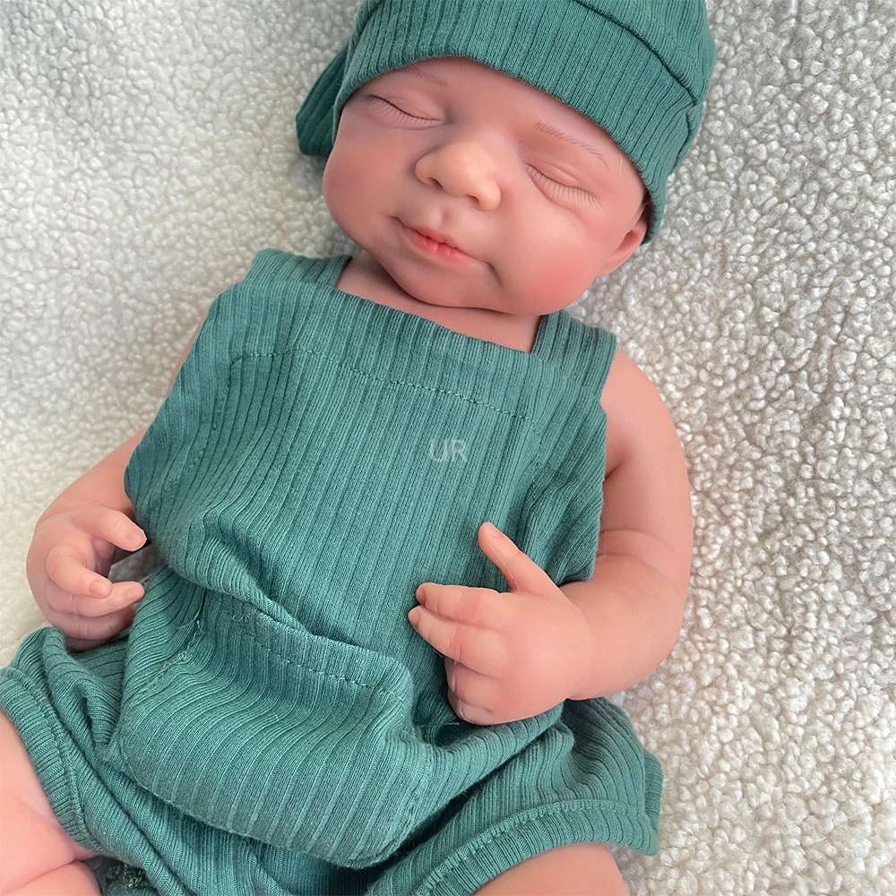 リアルなシリコン新生児人形、リアルな男の子、子供向けの加重ギフトセット、クリスマス、誕生日、ハロウィーン、新年、18インチ