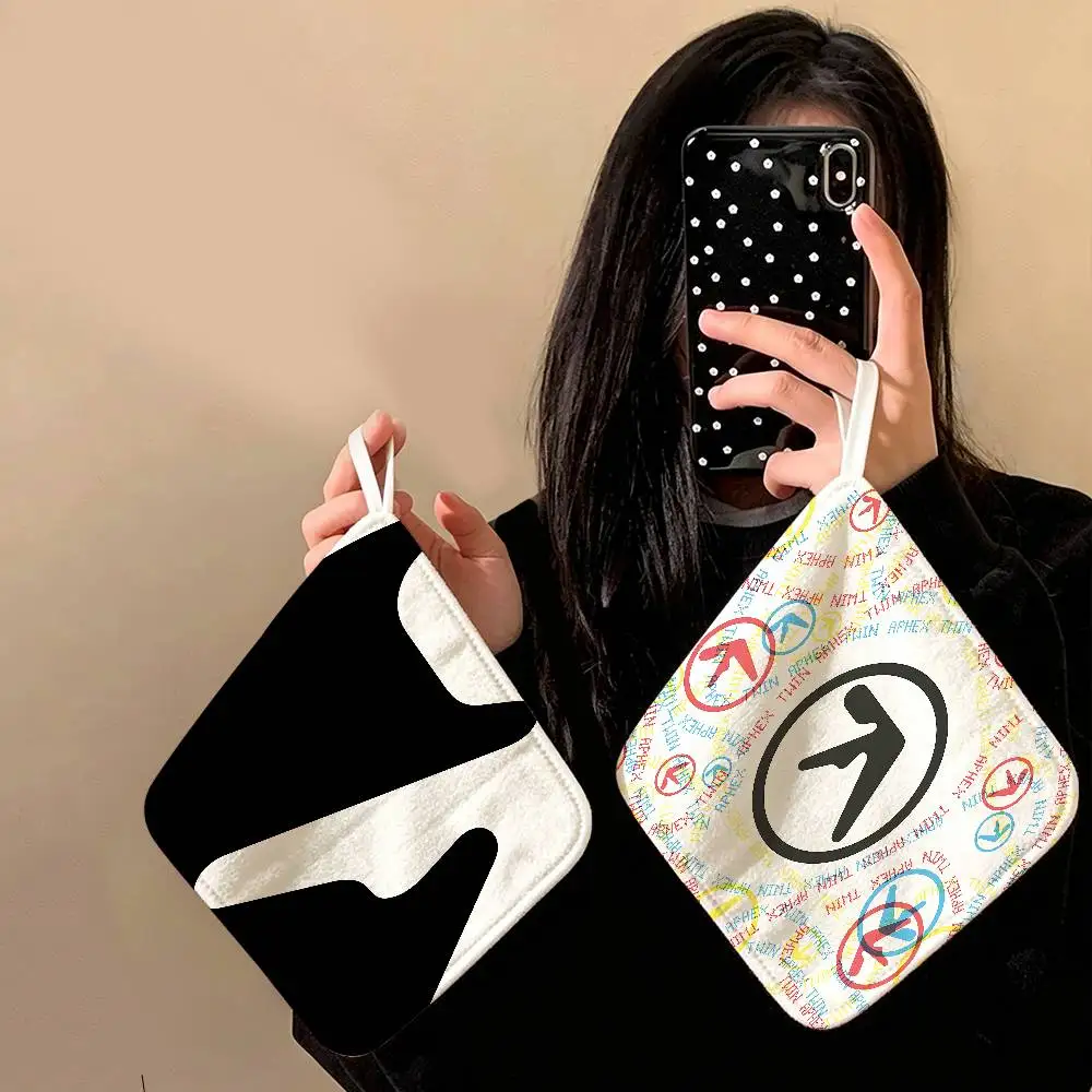 Band DJ A-Aphex T-Twin Hanging Style Hand Wiping Towel, Polyester Cotton, Anti-fade for Indoor Kitchen Living Room