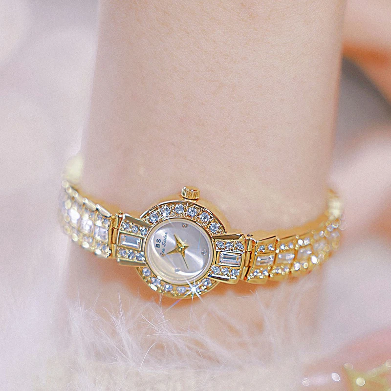 Top Brand Luxury Sparkling Rhinestone Women\'s Watch Exquisite Small Gold Watch Retro Quartz Women\'s Watch with Gift Box FA1794