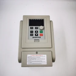 WENTYLATOR Regulator prędkości silnika pompy wodnej przetwornicy częstotliwości jednofazowe wejście i trójfazowe wyjście 1,5 kW/2,2 kW/4 kW 220 V