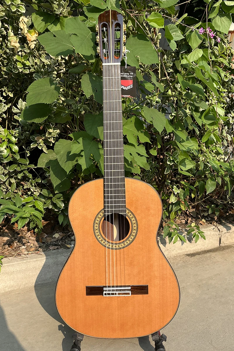 39-Inch All Solid Classical Guitar AAA Cedar Spruce Body Indian Rosewood Acoustic Guitar for Professional Concert Performance