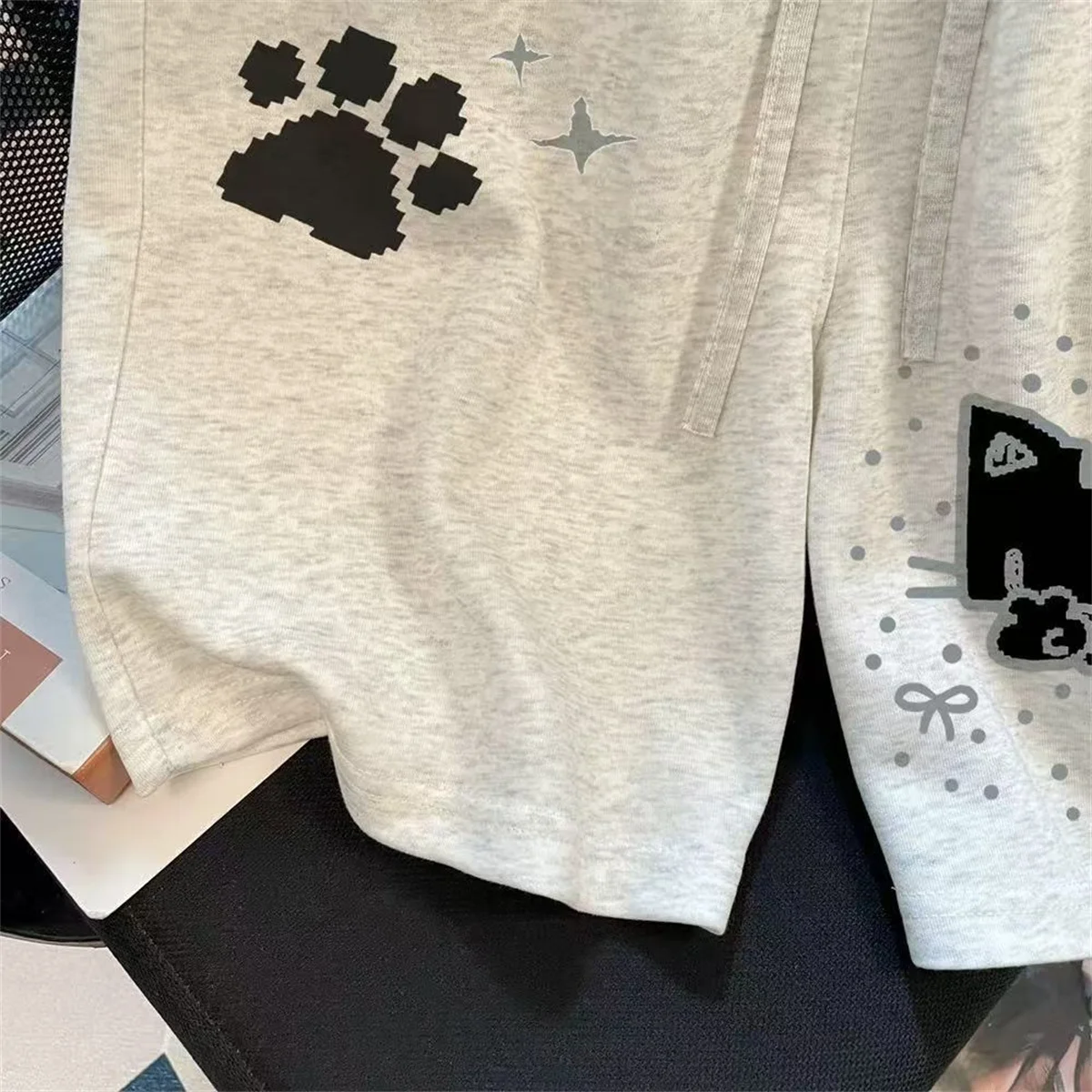 Women's Cute Summer Cat Print Pure Casual Shorts A-Line Loose Fit Knee-Length Pants with Pockets Drawstring Elastic Waist