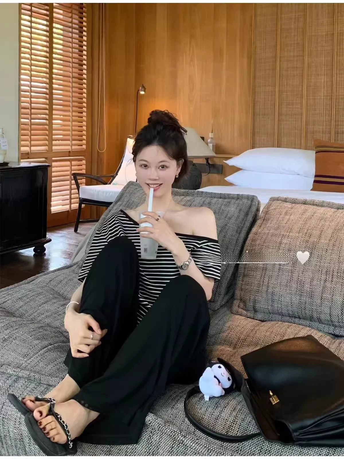 

Футболка Seeyouiceland Lagom Casual с асимметричным плечом и полосатым дизайном в трех цветах, 100% хлопок, женский модный топ