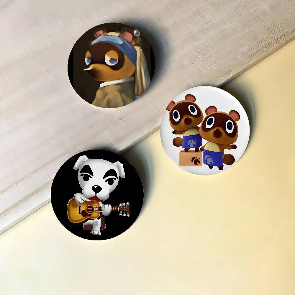 Animal-C-Cros-sings-Game Badges Peripheral Lapel Pins Tinplate Round Brooch For Shoulder Bag Accessories Souvenir Gifts