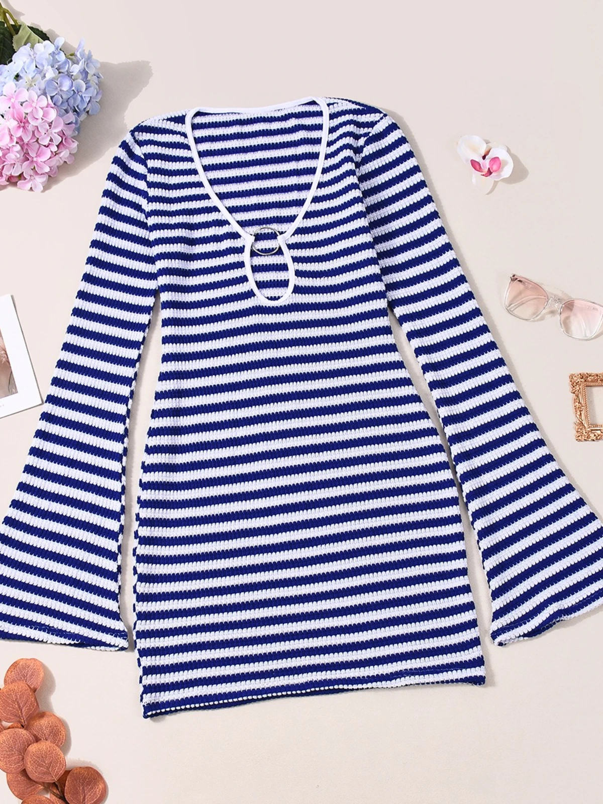 SsTss 2025 otoño nuevo vestido a rayas Y2K vestido ajustado de manga acampanada para mujer con detalle recortado Mini vestido ajustado para fiesta Club