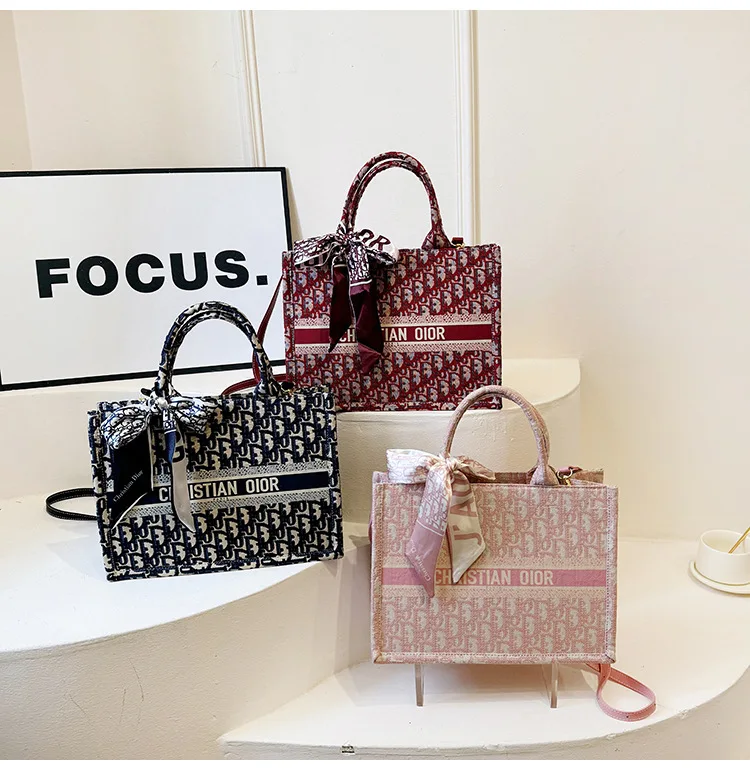 

2025 New Hot! Women's Canvas Tote - Embroidery Letter, Lazy Style, Large Capacity, Handheld/Crossbody