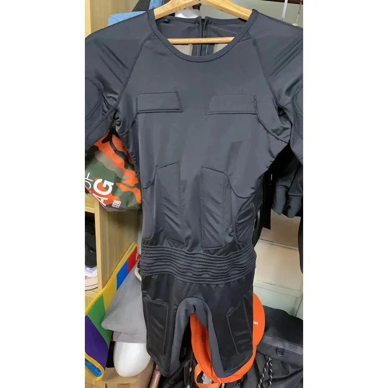 

2026new"Slimming and Body Sculpting with Wireless Technology - GYM Fitness Trainer's Muscle Stimulator and Weight Loss Machine"