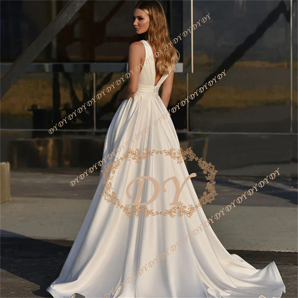 DY Modern A-Line Wedding Dress V-Neck Custom-Made Court Train Bow Detail Sleeveless Robe  Engagement Dress