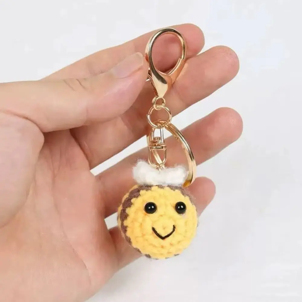 Niedliche handgefertigte Cartoon-Bienen-Anhänger, fertiges Produkt, handgemachte Häkel-Schlüsselanhänger, gewebte Kawaii-Strick-Insekten-Tiere – Detail 8